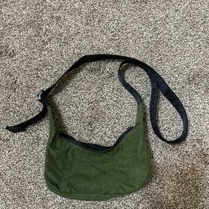 Baggu mini crescent green